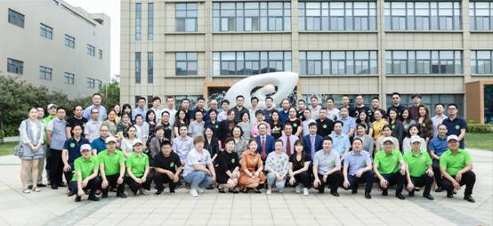 前沿：瞿佳參會首屆溫州醫(yī)科大學眼視光行業(yè)學術交流會