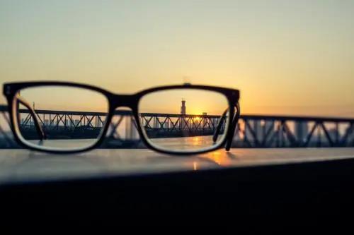 好視力眼貼分享：防藍光眼鏡真的管用嗎？