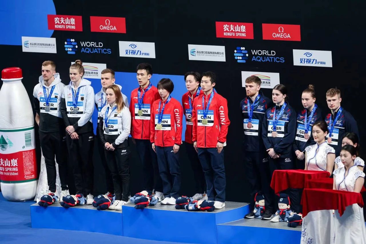 完勝！中國跳水夢之隊打敗12國運動員，勇奪9金！