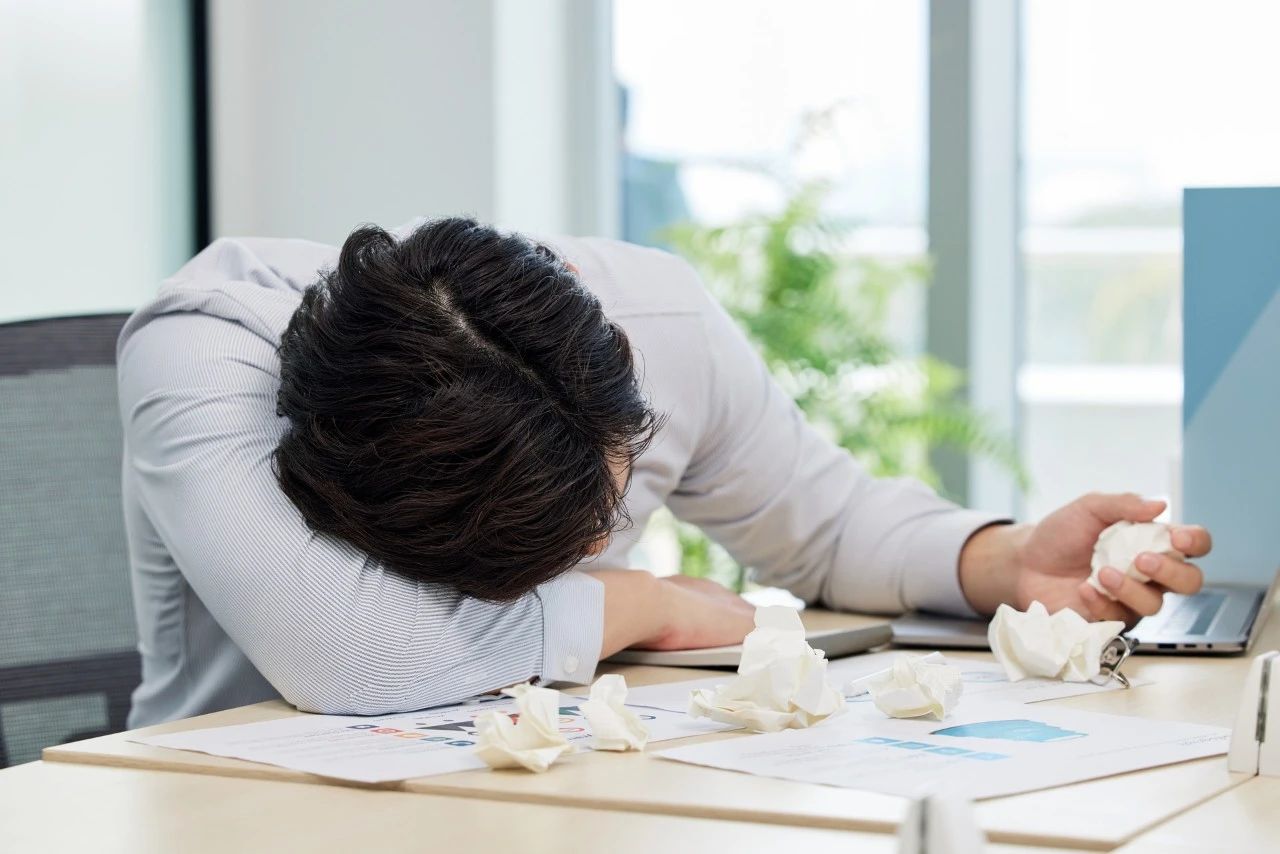 眼睛睜不開？你不是沒睡好，可能是??！